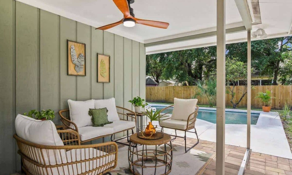 Sarasota Springs House | Coastal Pool Bungalow - 15 Mins to Famous Beaches