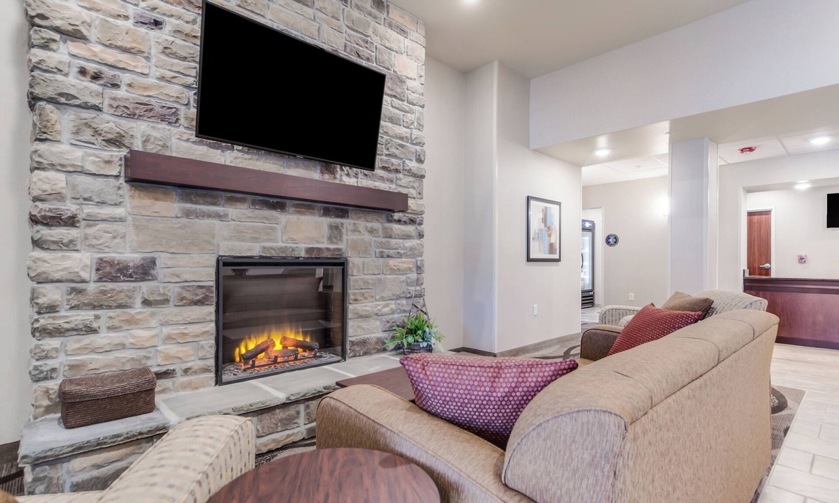Winters Hotel | Cobblestone Inn & Suites - Winters