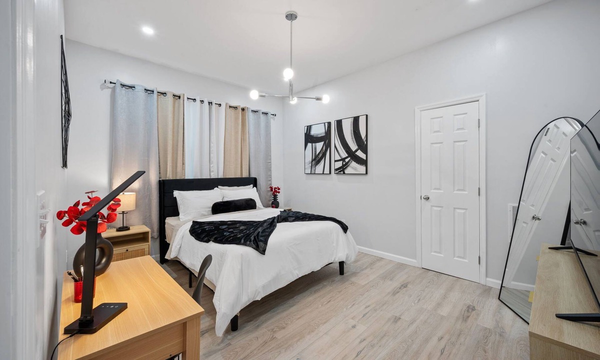 Urban Core Apartment | Cocoa - Springfield Brand NEW Apt!