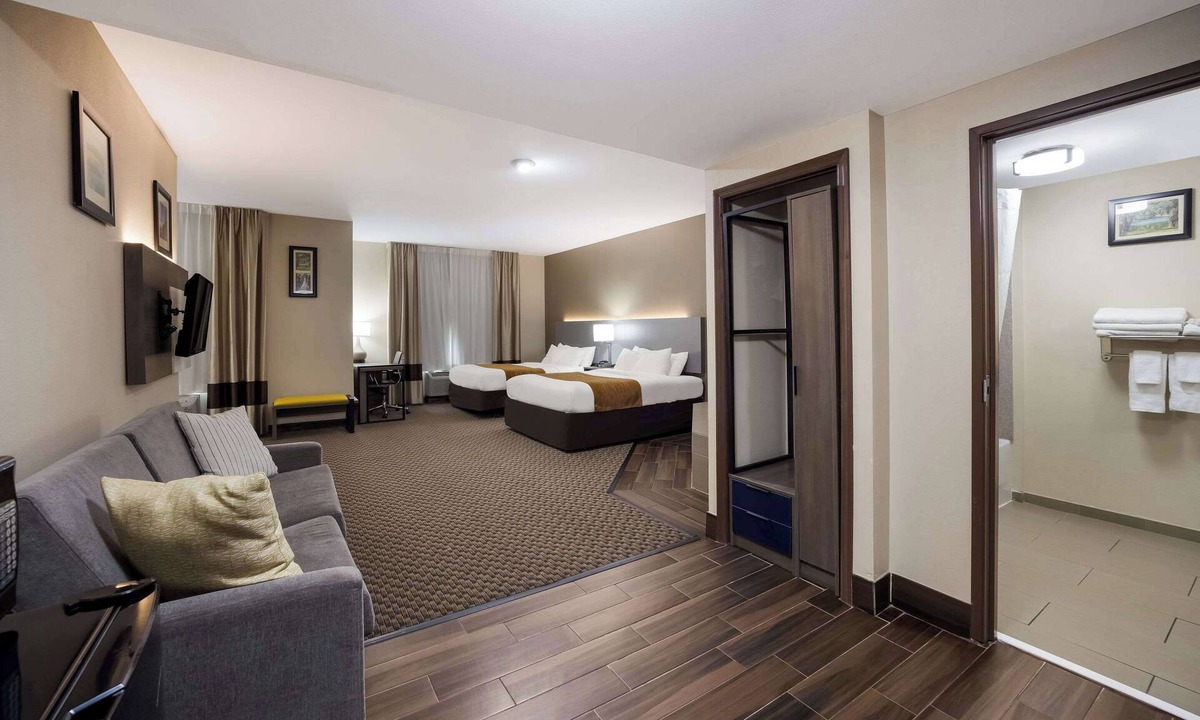 Midway Hotel | Comfort Inn & Suites Midway - Tallahassee West