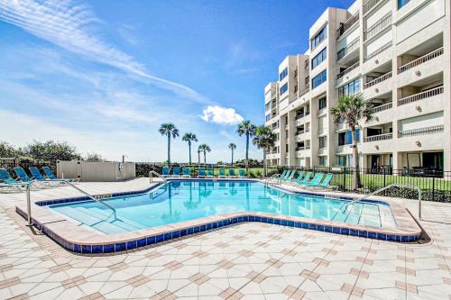 Amelia City House | Completely renovated oceanfront condo w/washer/dryer & shared pool/tennis