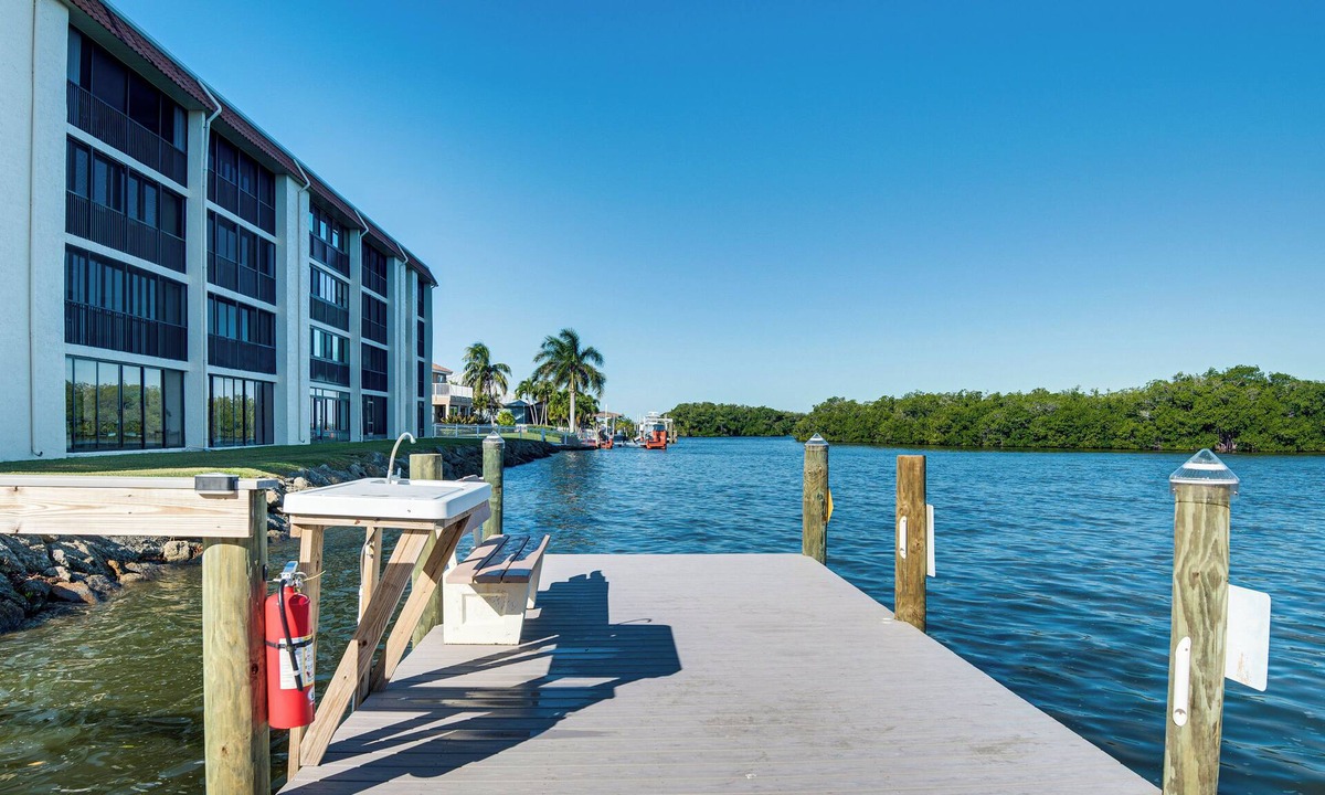 Cocoa Isles Apartment | Condo w/Direct Ocean Inlet View: Bikes Included!