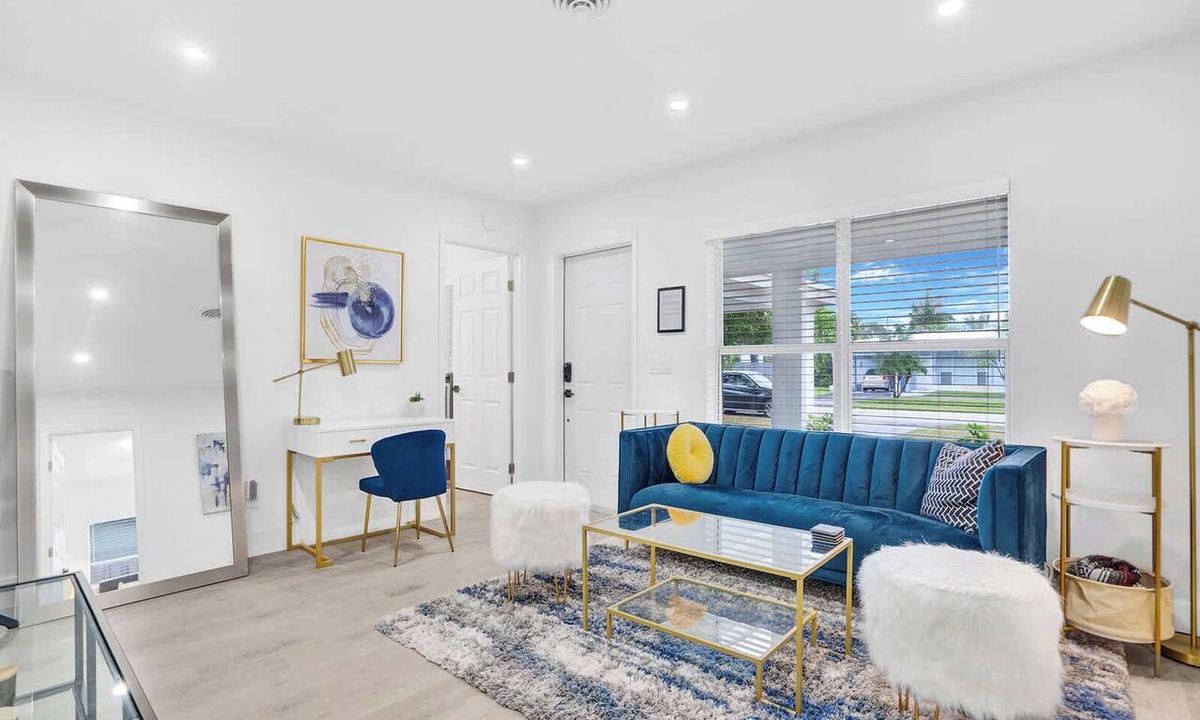 North Andrews Gardens House | Cool Blue - Designer 3BR Retreat
