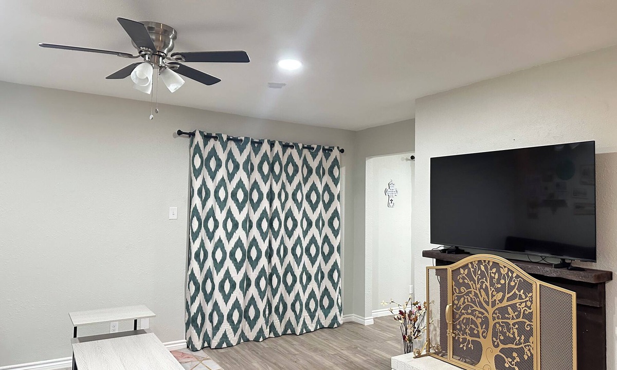 Midland Condo | Cozy 1-bedroom condo with an office