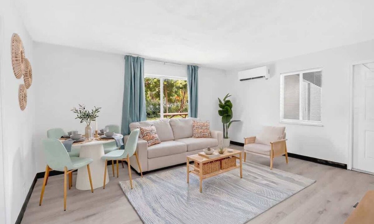 Poinciana Park Apartment | Cozy 2BR Near Beach, Airport & Las Olas