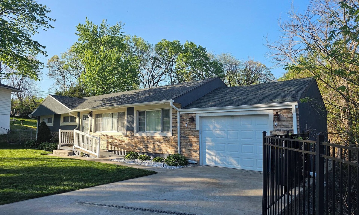Gashland House | Cozy 4-bedroom Ranch with Easy Highway Access
