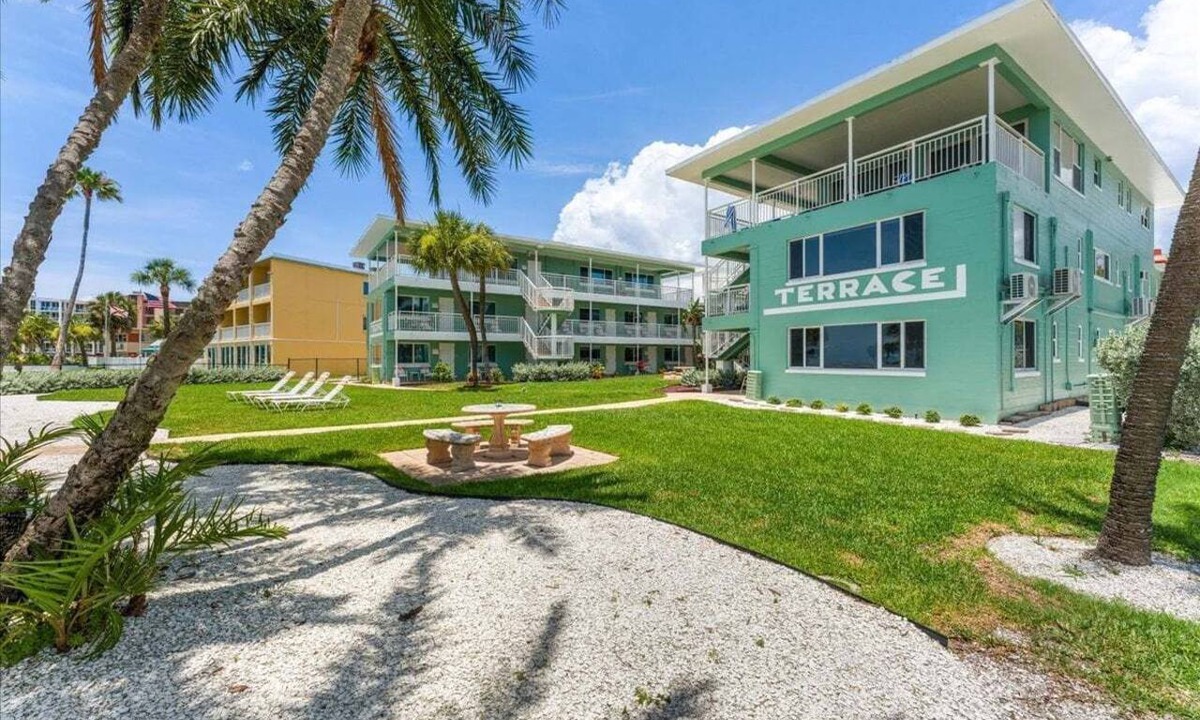 Treasure Island Condo | Cozy Beachfront Resort Suite With Heated Pool ➠ Tropic Terrace Resort #51