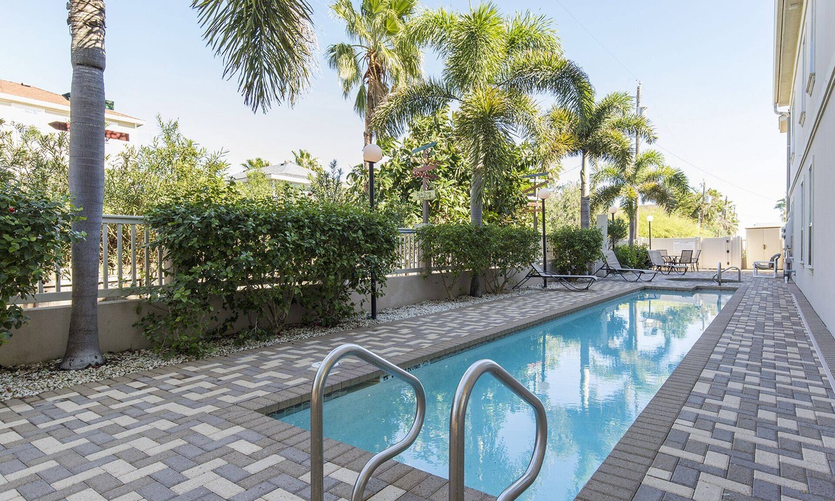 South Padre Island Condo | Cozy Coastal Condo, 1/2 Block to Beach & Pool! Perfect for Couple or Small Family Getaway!