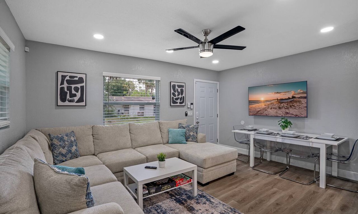Sulphur Springs Apartment | Cozy & Completely Remodeled 2 Bedroom Apartment
