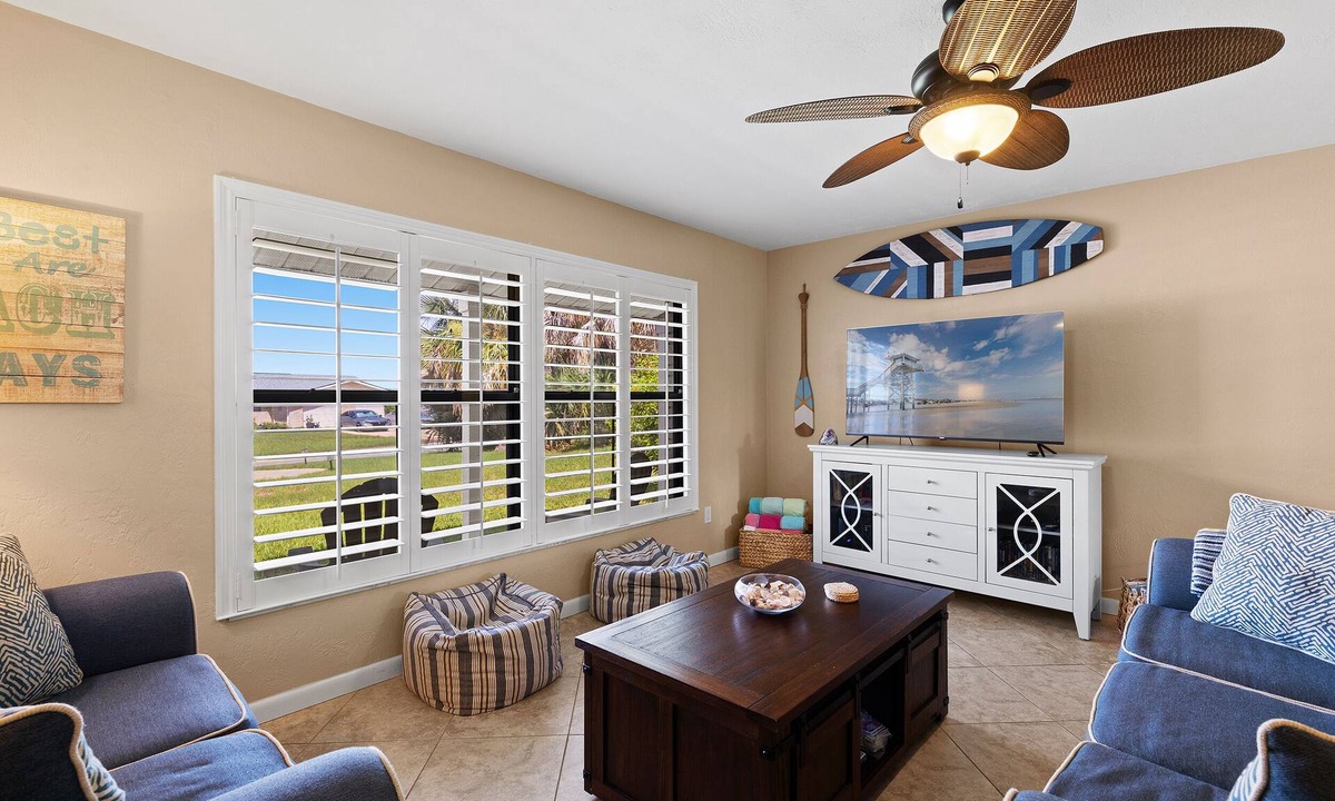 Wilbur-By-The-Sea House | 🏖️Cozy Pet-Friendly Beach Home | 3 Blocks to Beach | Pelican's Cove🏖️