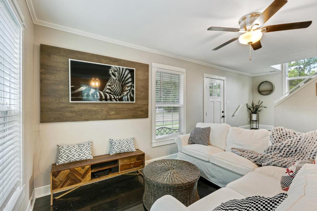 Waco Ski Chalet | Cute Barnette only 5mins-Silos, 7mins-Baylor