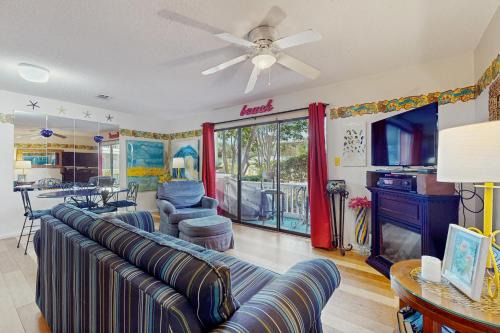 Seagrove Beach House | Cute ground floor condo with shared pool access to shuffleboard and tennis