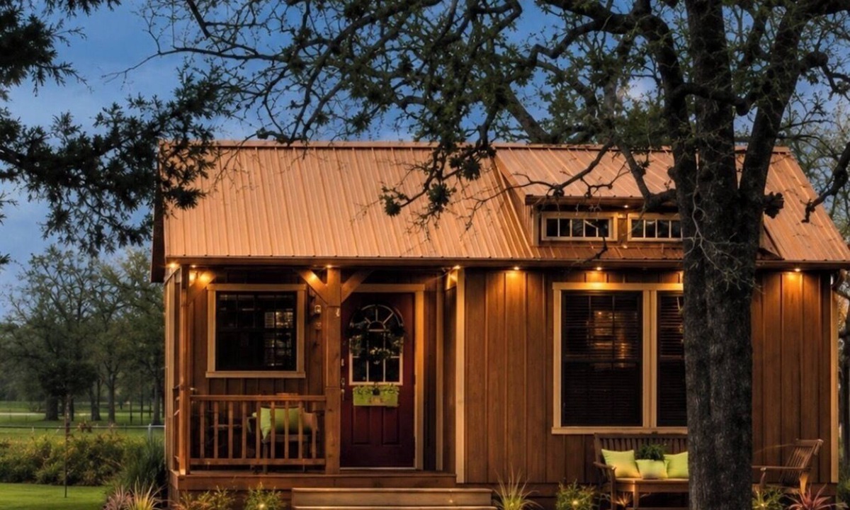 Ledbetter Cabin | Dancer - A cozy retreat for designers! Relaxing
