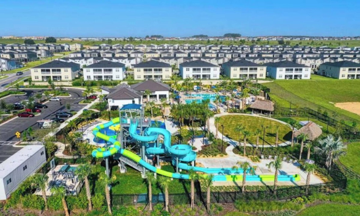 Davenport House | Dazzing 9BR/Pool/Spa/Free Waterpark (9030SD)