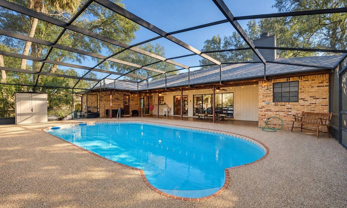 DeLand House | DeLand Spring House — Pool, 3/3.5, Near Blue Spring Manatees