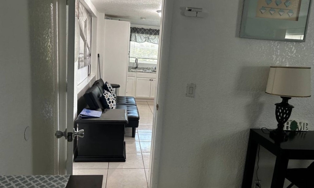 Delray Beach Apartment | Delightful apartment with AC in sunny Delray Beach
