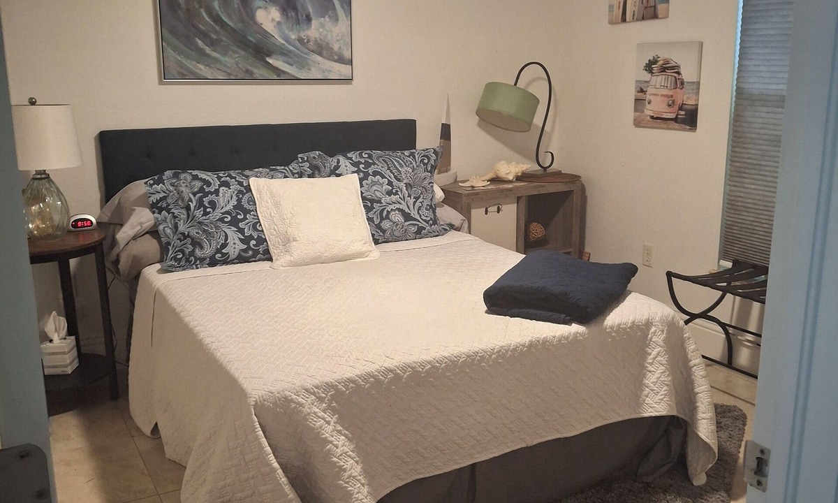 Deep Creek Apartment | DELIGHTFUL STUDIO RIGHT OFF HEATED POOL!
