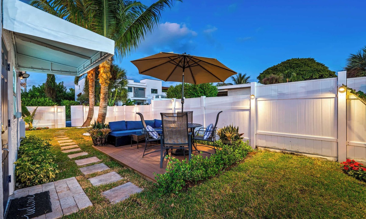 Delray Beach House | Delray Seacrest Cottage: Close to Beach & Downtown