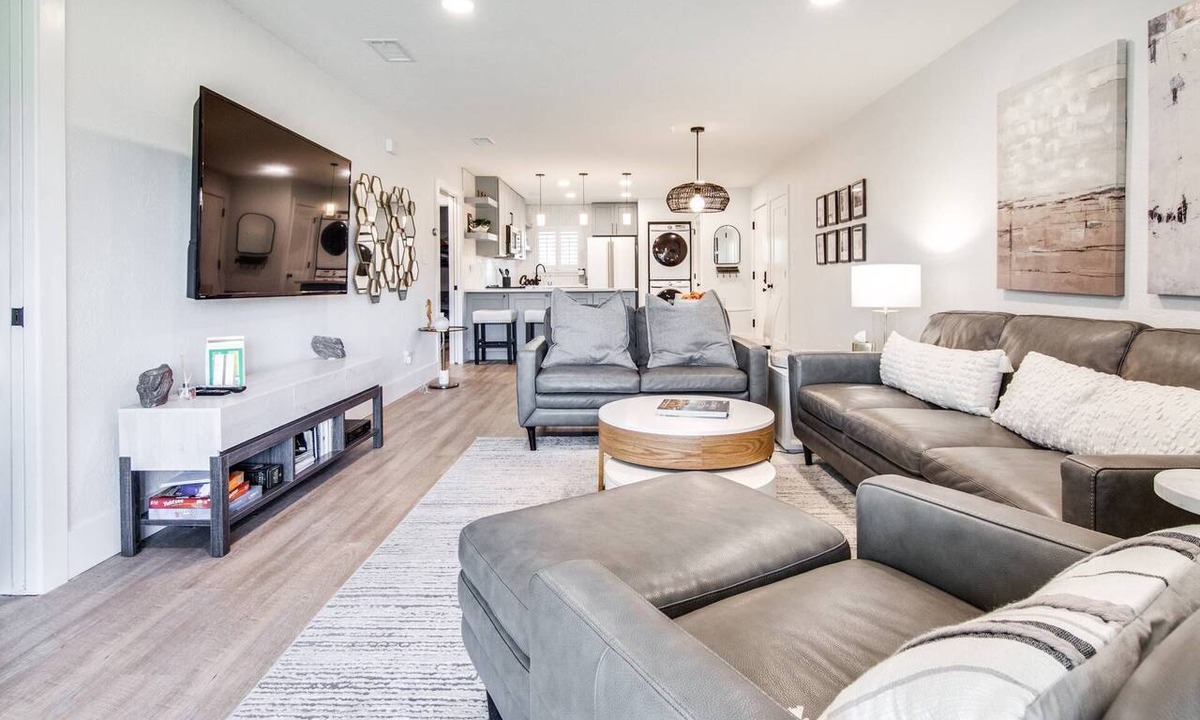 Wesley Chapel Condo | Designer Condo | Golf & Lake Views | 2BR, Sleeps 5 | Optional Saddlebrook Resort Amenities