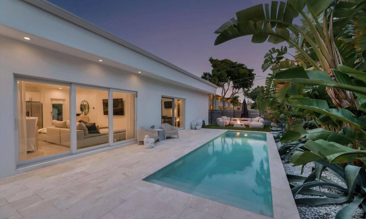 Wilton Manors House | Designer Pool Oasis Walk to Wilton Drive