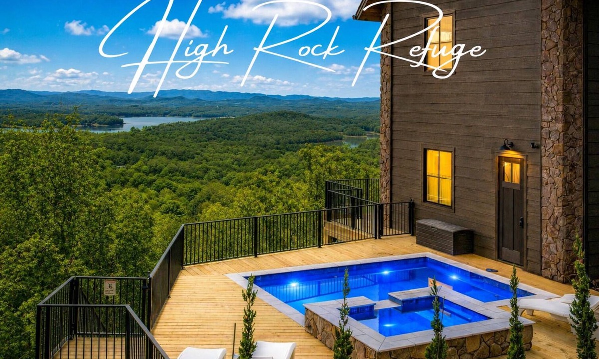 Ridges Over the Lake Cabin | Discover Pool Paradise w/Breathtaking Lake Views HotTub Fun Games Privacy