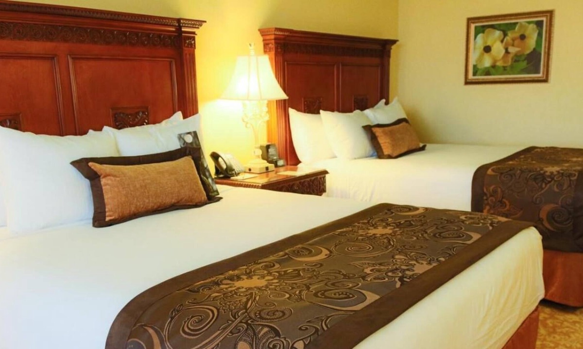 Orlando House | Disney is Calling! 3 Great Units, Close to Disney's Hollywood Studios, Golf
