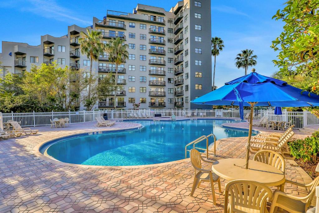 Southwest Orlando House | Dog-friendly condo with a kitchenette, AC, pools, hot tubs, tennis, & gym