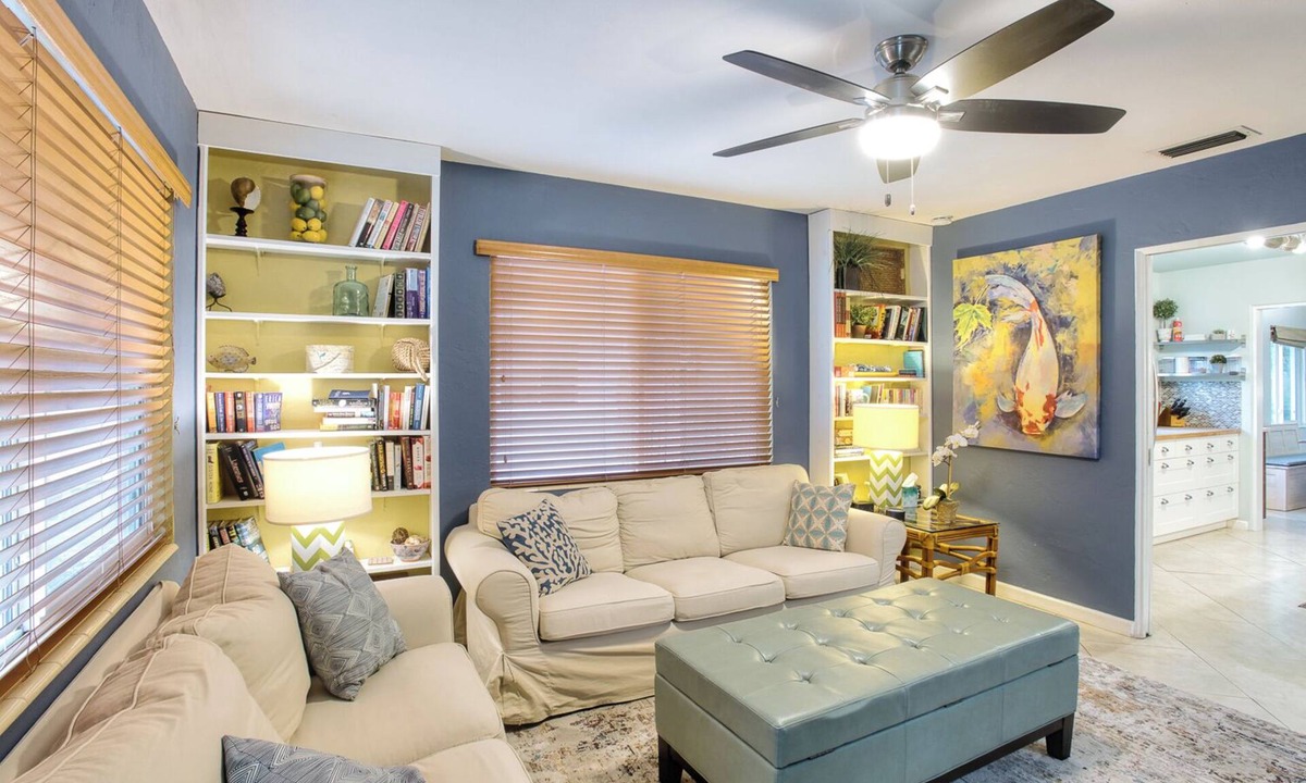 Gulfport House | Dolphin House Charmer Yard Near Waterfront