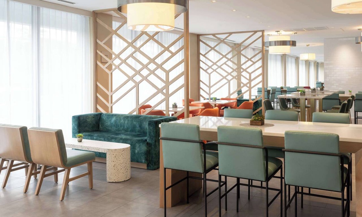 West Little River Hotel | DoubleTree by Hilton Miami North I-95