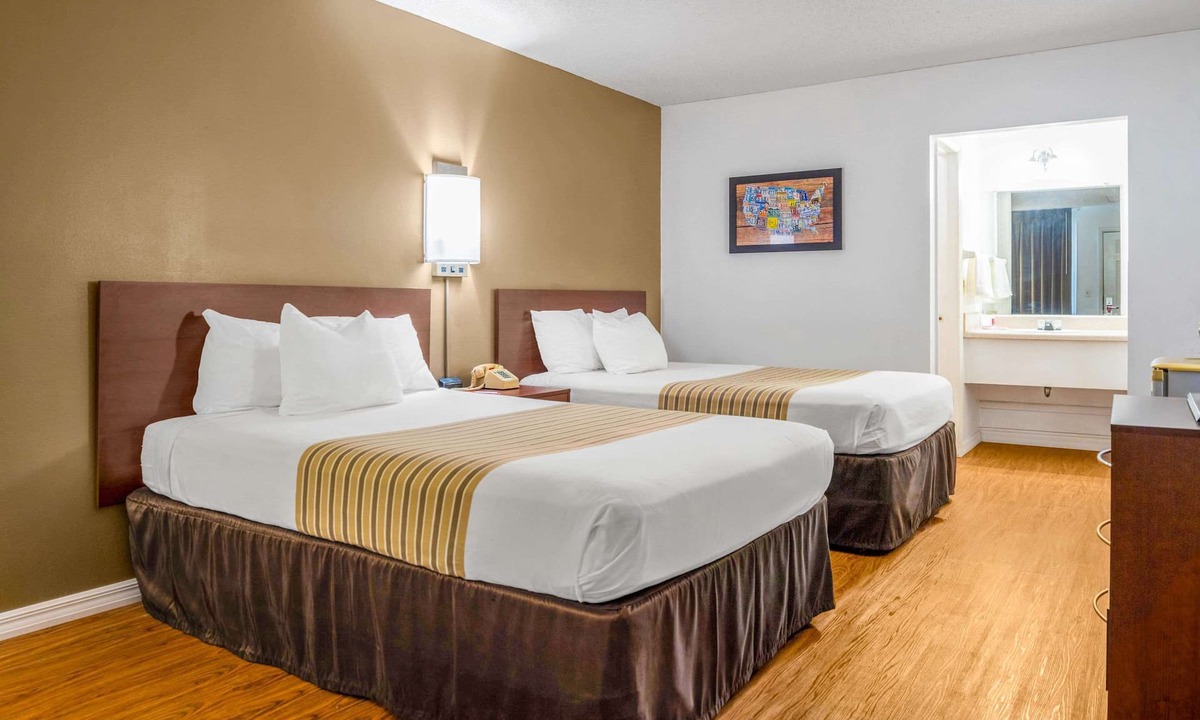 Crystal River Hotel | Econo Lodge Crystal River