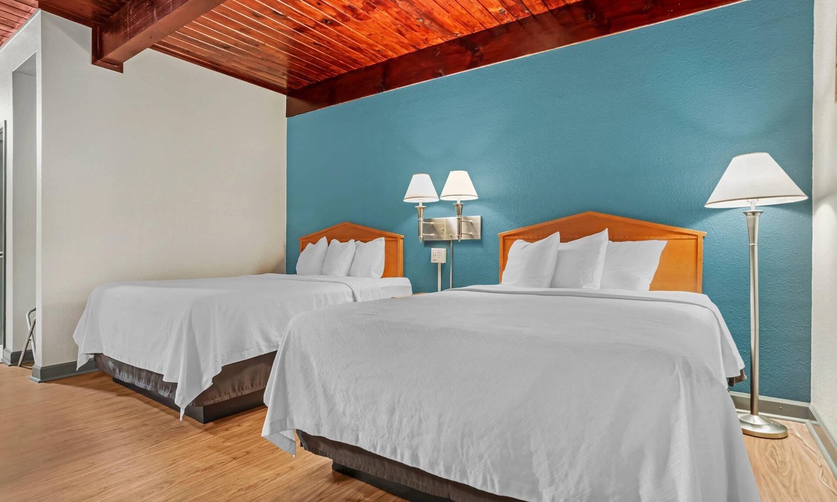 Tallahassee Hotel | Econo Lodge Tallahassee Downtown - University
