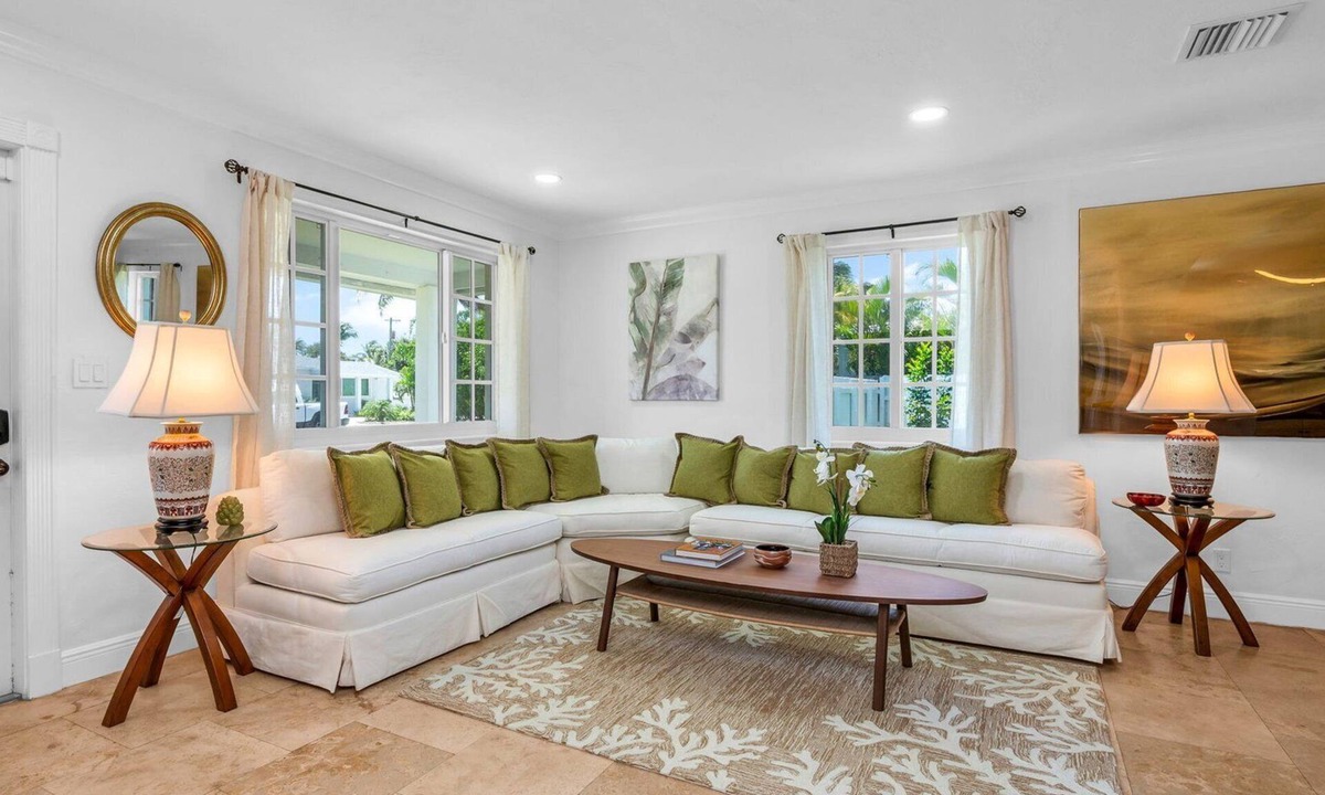Southside House | El Cid Hideaway – Minutes to Downtown & Ocean