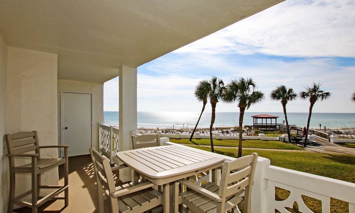 Fort Walton Beach Condo | El Matador #323 * Beach Chair Set Included