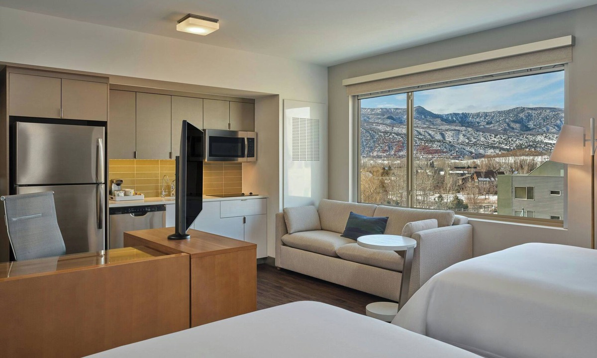 Basalt Hotel | Element by Marriott Basalt - Aspen