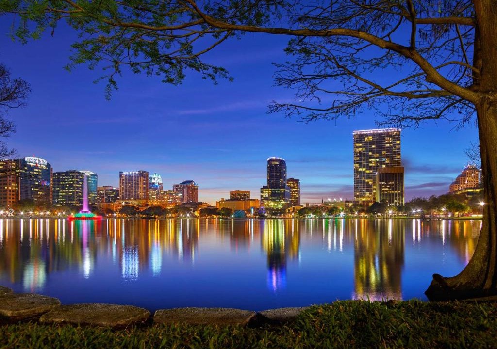Downtown Orlando Hotel | Embassy Suites by Hilton Orlando Downtown