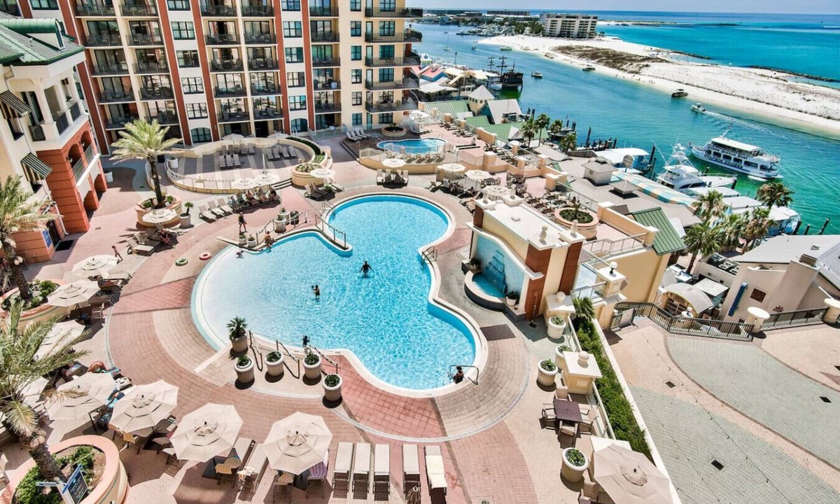 Destin Hotel | Emerald Grande Newest Addition- Harbor Suites