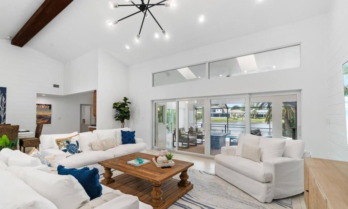 Palm River Estates House | Enjoy tranquility and luxury during your stay in sunny Naples, FL!