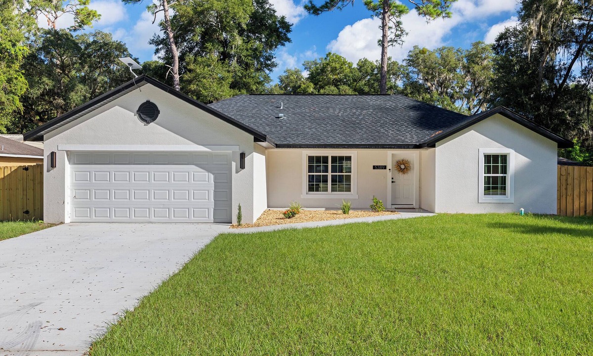 Fellowship House | Equestrian Escape - 5 Mi to WEC