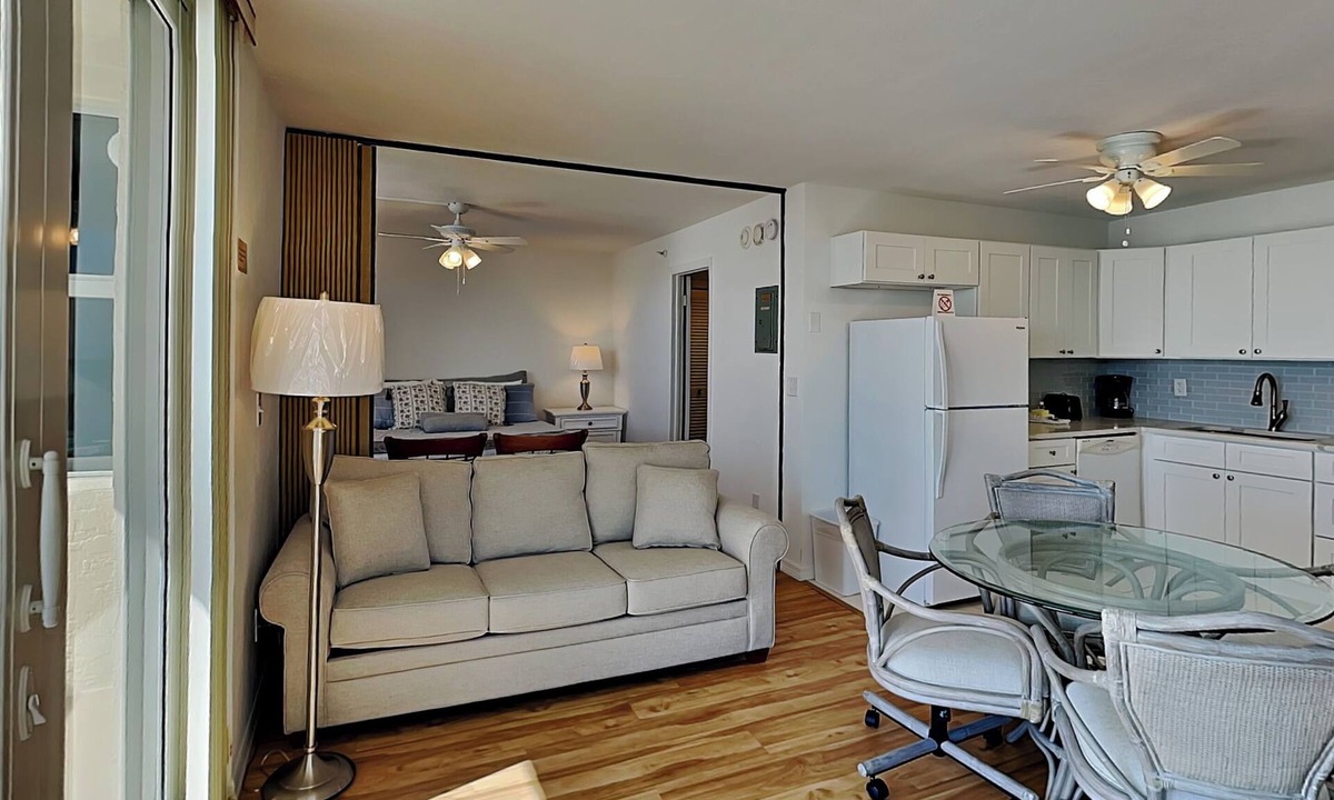 South Island Condo | Estero Beach & Tennis by Distinctive Beach Rentals