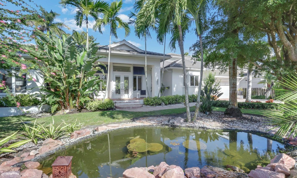 Moorings House | EverHouse at the Moorings