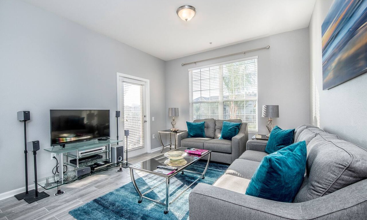 Florida Central Atlantic Coast Condo | Experience Pure Relaxation and Luxury in this Vista Cay Condo