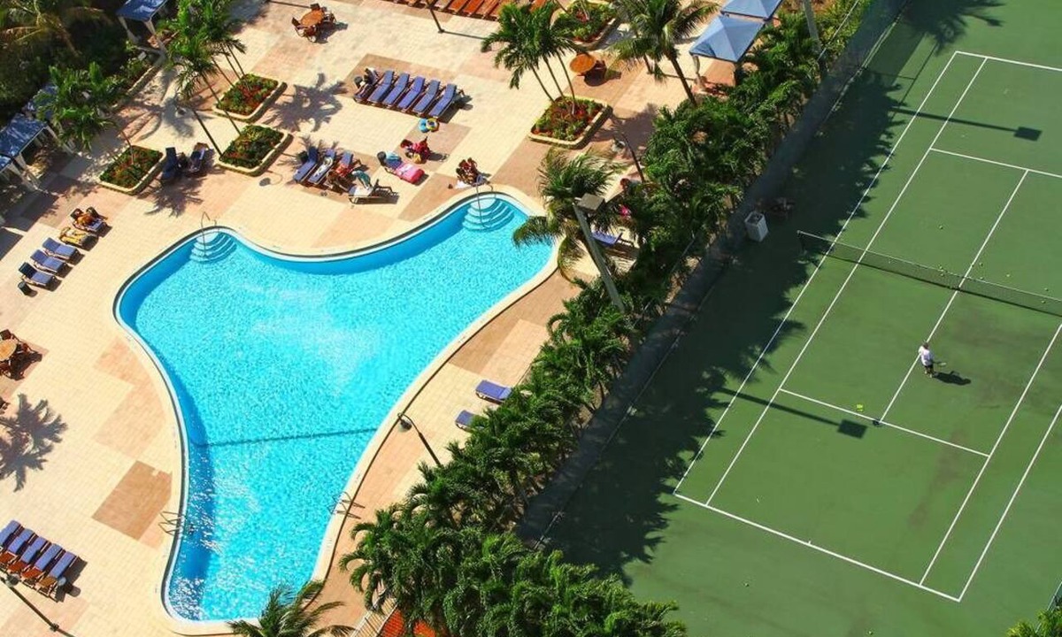Sunny Isles Beach Condo | F- Beautiful view of pool and gardens! Walk to beach!