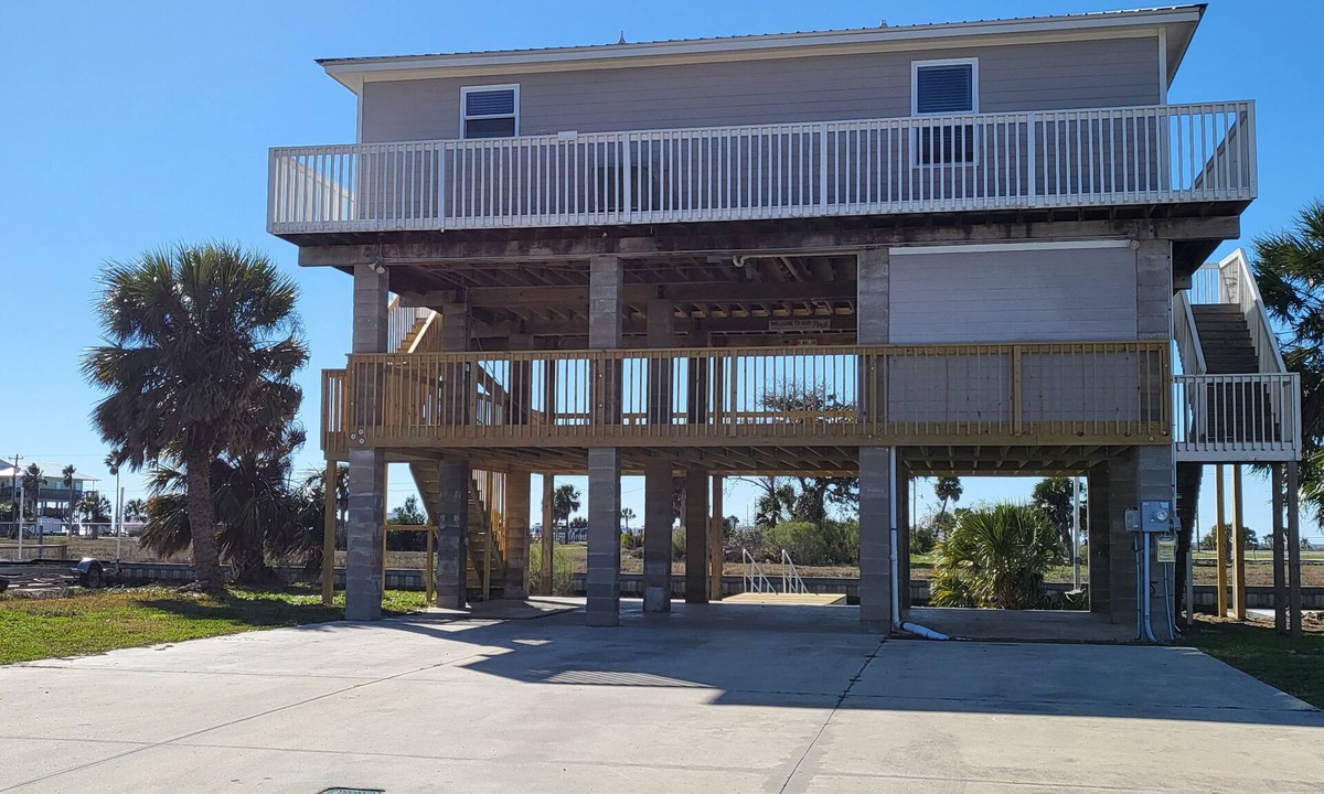 Keaton Beach House | Fabulous 2-bedroom house with AC in welcoming Keaton Beach.