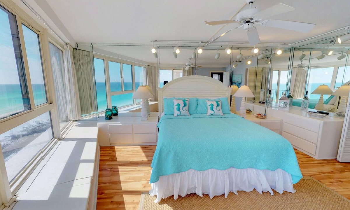 Gulf Pines Condo | Fabulous views! Beachfront Unit! 4135 BS1