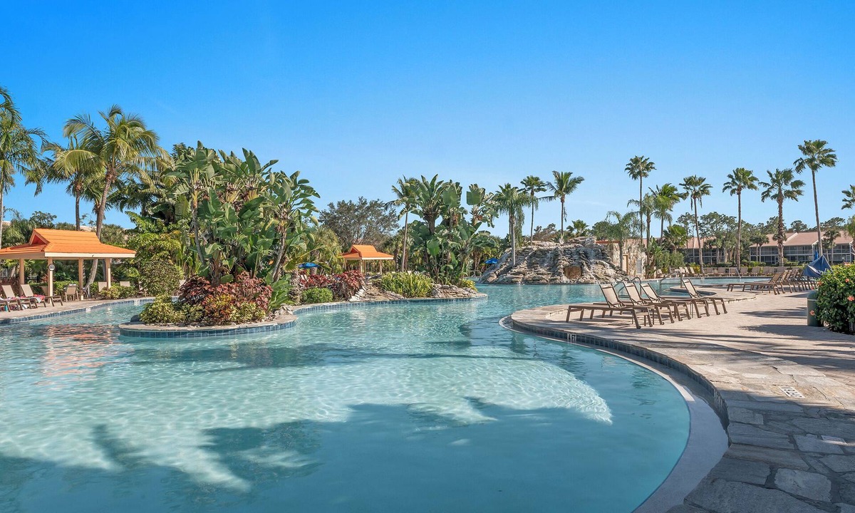 Naples Condo | Falling Waters 3 Bedroom Condo! FIRST FLOOR Resort Condo