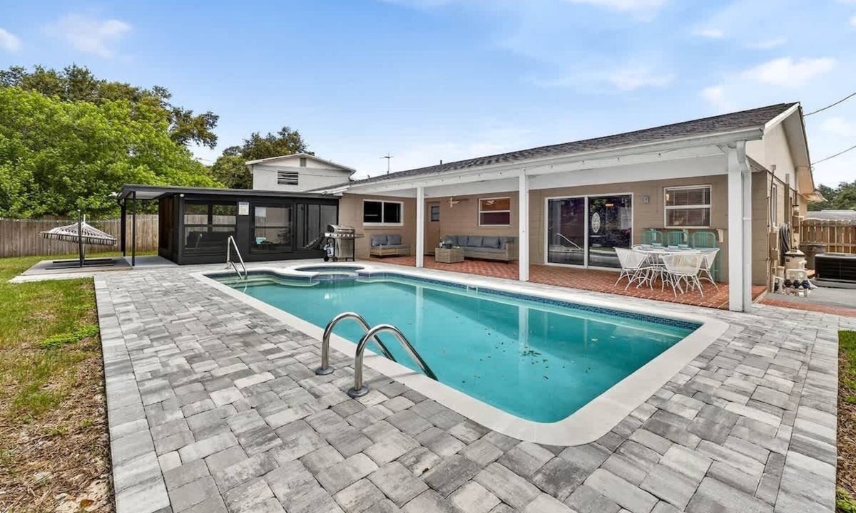 Walsingham House | Family Stunning 3BR Heated Pool Home in Largo