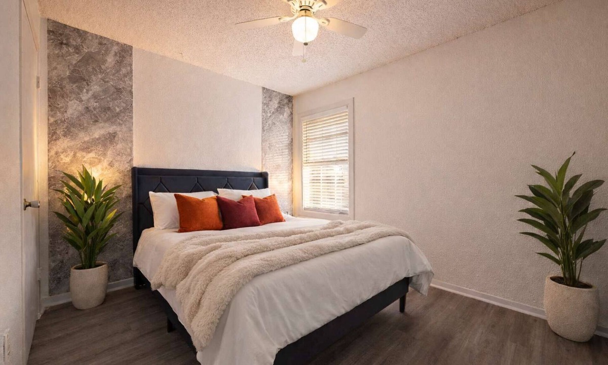 Central Arlington Apartment | MAJOR INTERNATIONAL SPORTING EVENT 2026 Walk to AT&T Stadium - Modern 2BR