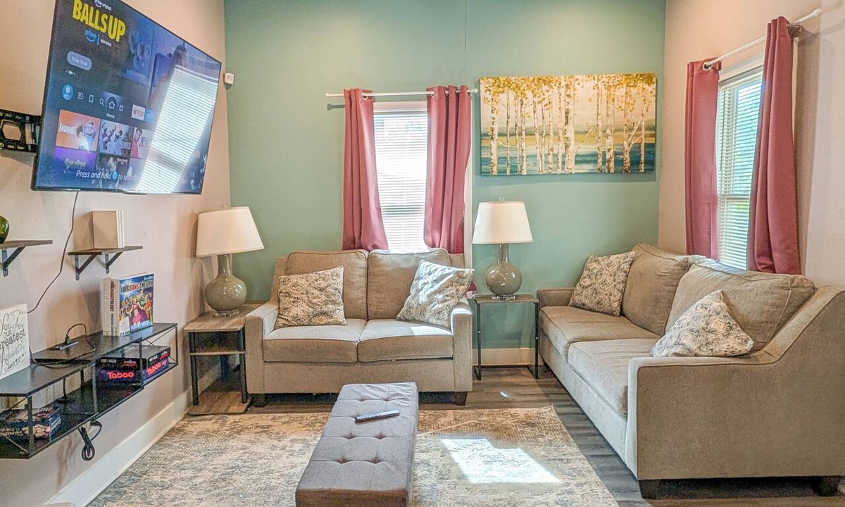 Atlanta House | FIFA Ready 4BR ATL-10 mins to Mercedes Benz - Pets