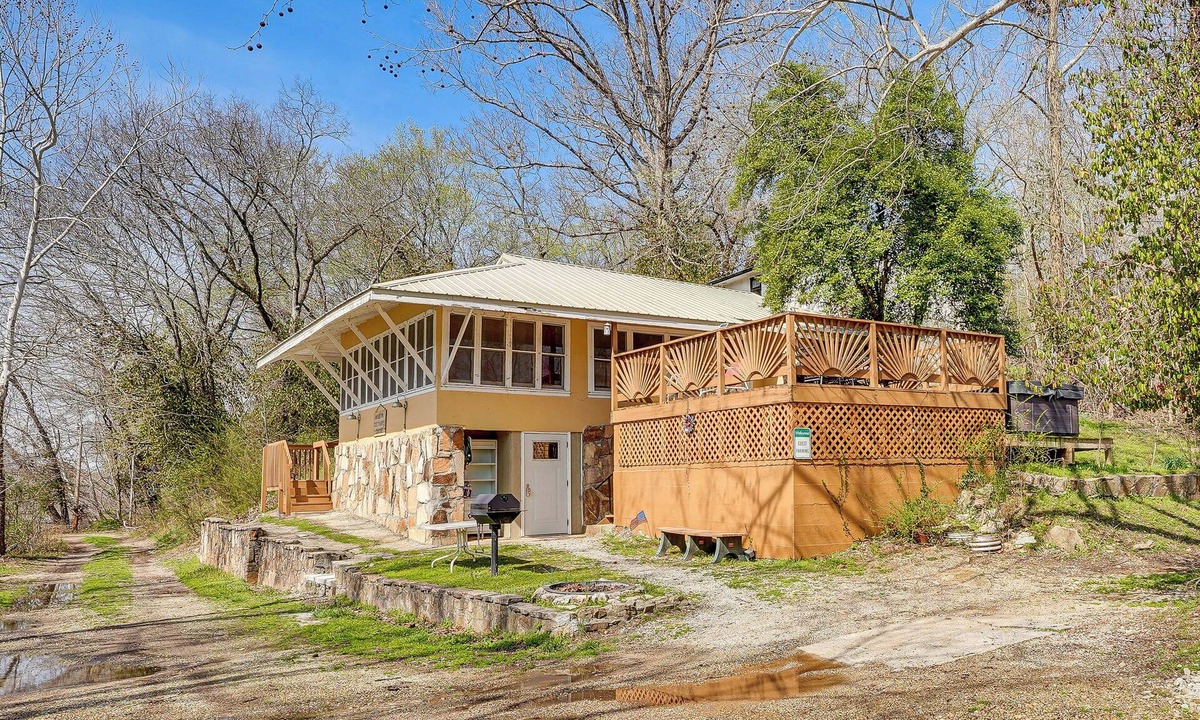 Rockaway Beach House | Fish Off Boat Dock! 1950s Rockaway Beach Cottage