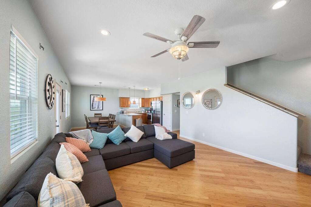 San Luis House | Fishermans Dream With Game Room Walk to the Beach